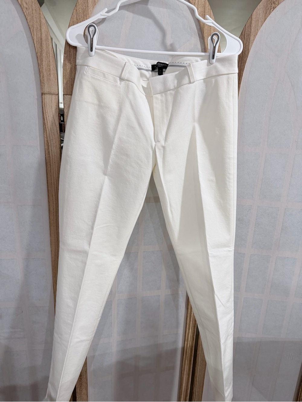 Banana Republic White Tailored Women's Dress Pants